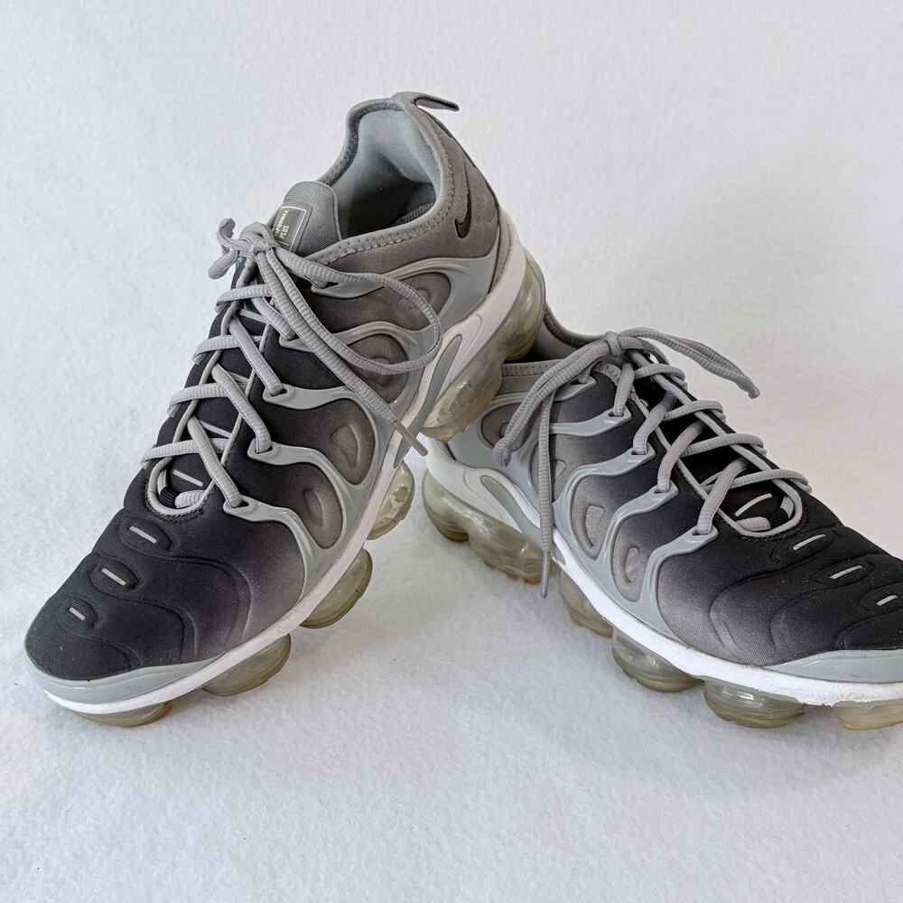 Nike Air Vapor Max Plus Mens 10.5 Silver Gradient Low Top Shoes Sneakers